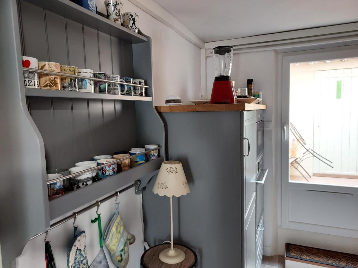 Rez-De-Chaussee Privatif Spacieux 3* D'Une Villa Centre Ville Hyeres Bagian luar foto