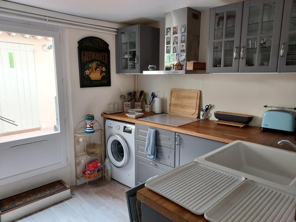 Rez-De-Chaussee Privatif Spacieux 3* D'Une Villa Centre Ville Hyeres Bagian luar foto